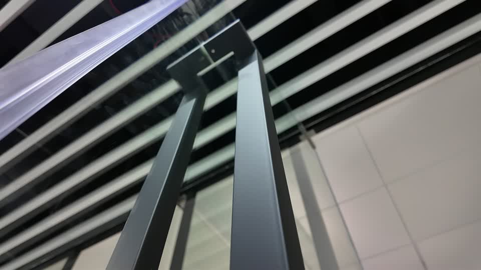 索菲亚玻璃隔断实拍